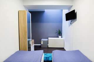 Хостелы NOCLEGI HOSTEL CENTRUM MIELEC Мелец Двухместный номер с 1 кроватью и общей ванной комнатой-14